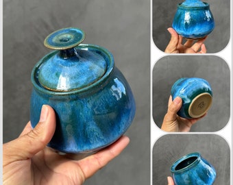 Ceramic jar with lid,Ceramic Lidded Jar,Pottery Canister,Jar with lid.Lidded Jars.Kitchen Jars,Wheel Thrown Jars.Handmade kitchen container.