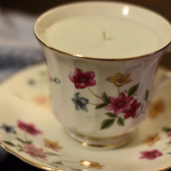 Upcycled Teacup 100% Soy Wax Candle w/ Saucer -- Sweet Pea & Ivy scent