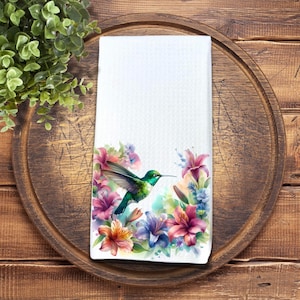 Floral Hummingbird Hand Towel, Nature Inspired Dish Towel, Bird Themed Kitchen Decor, Garden Lover Gift, Mother’s Day Towel