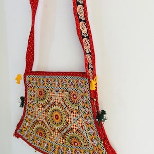 Indische traditionelle bestickte Jhola Tasche - Umhängetasche - Boho Handtaschen - Zigeuner Hippie Schultertaschen