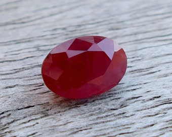 Exquisite GSI Certified Unheated Natural Ruby, 0.89 Carat Oval Cut Shape Loose Gemstone - July Birthstone for Jewelry Making