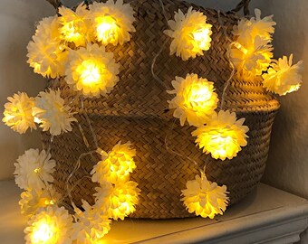 30er - 50er LED-Lichterkette , Weiß , Blumen , Frühling , Valentinstag , Dekoration , indoor , outdoor