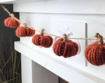 Pumpkin garland, Halloween, autumn garland, knitted decoration made of pure wool, window decoration