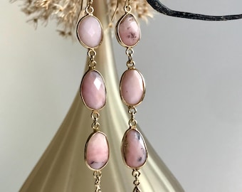 Örhängen med 3 lager i rosa opal, moderna smycken, fina örhängen med naturlig rosa opal, oktobers födelsesten, långa hängande örhängen, brudgåva