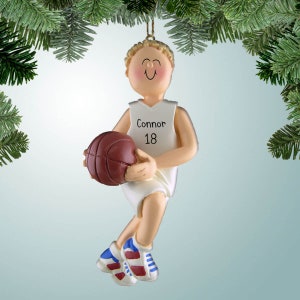 Personalisierte Basketball Mann mit weißer Uniform - Blondes Haar - Weihnachtsverzierung - Team Geschenkideen - Starspieler - Dribbler