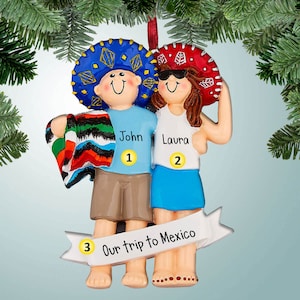 Pareja de vacaciones en México - Adornos navideños - Viaje a Cabo - Viaje a Cancún - Adorno de playa - Sombrero - Manta mexicana - Yucatán