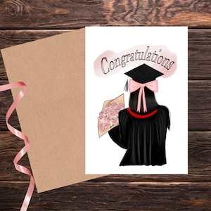 Coquette Gefeliciteerd Grad afdrukbare wenskaart, afgestudeerd met roze strik, zwart haar Grad, Grad Holding roze bloemen, afstuderen