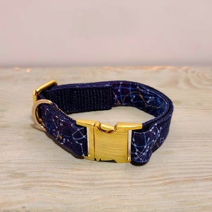 Collar para perro o gato con constelaciones y espacio