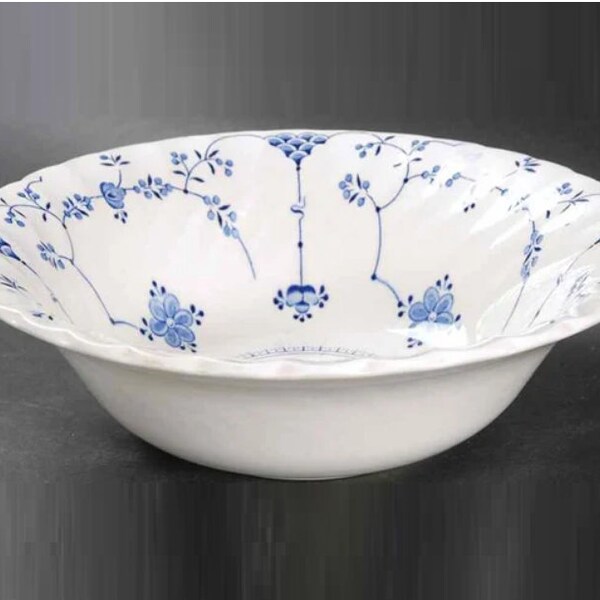 Myott Finlandia Coupe Cereal Bowls from Staffordshire England, 6.5" White Swirl Bowl with Blue Pattern, NO CRAZING, Vintage Collectible Gift