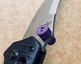 Cuchillos Benchmade BIG JUMBO Perno de pulgar Modelos Benchmade listados Mejoras de cuchillos Benchmade Herrajes Benchmade personalizados • 1x Perno de pulgar - Morado