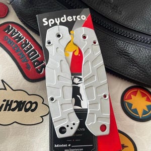 Spyderco Paramilitary 2 カスタム アルミニウム CNC スケール SP2#RE に適合 - 1 セット - Spyderco PM2 アップグレード スケール カスタム Spyderco パーツ 軽量