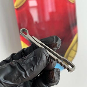 Titan-Schlüsselhalter-Taschen-Slip Modell EDC EDC Keychain Slip 2,75 ”Lange Tasche Insert Titanium Grade 4 / 1x Piece Custom Keychain