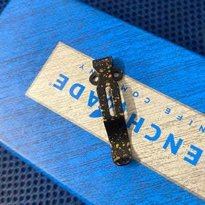 Benchmade Knives Gold Spotted Short Deep Carry Pocket Clip Many Benchmade Models Listed Benchmade Pocket Clip • 1x Pocket Clip Per Order