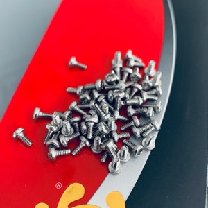 Fits Spyderco Yojimbo 2 BIG-HEAD Torx Pocket Clip Screws - 3x Pocket Clip Screws Per Order Fits Many Spyderco Models Spyderco PM2 PM3