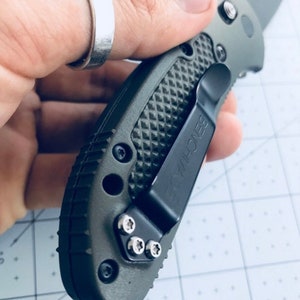 Fits Benchmade Contego 810 + Griptilian + Mini Griptilian (L) Grade 5 Titanium TORX Pocket Clip Screws • NASA Grade - 3x Pocket Clip Screws