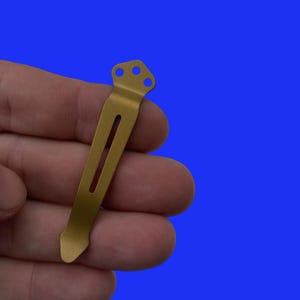 Fits Benchmade Griptilian Models • Anodized GOLD Titanium Pocket Clip Fits Many Benchmade Models Knife Upgrades Benchmade Parts • 1x Clip