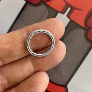 Llavero de titanio de grado 5 ultrarresistente con anilla dividida SUPERSLIM, acabado plateado ultraligero, accesorio para llavero (1 unidad por pedido, 20 mm de diámetro)