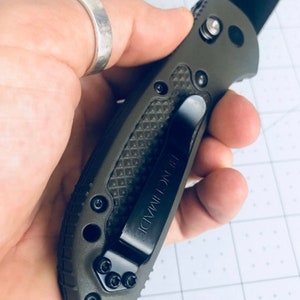 Benchmade Griptilian + Mini Griptilian + Super Freek + Turret (L) • BLACK TORX 8 Pocket Clip Screws - 3x Replacement Clip Screws