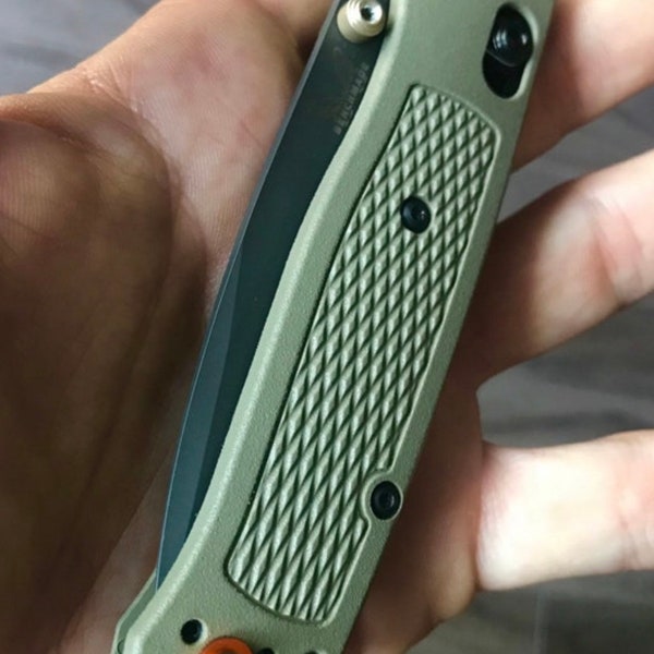 Fits Benchmade Mini Bugout • Scale Insert Stud • 1x Ring + Screw / Orange