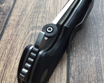 Cuchillos Emerson • Tornillo de disco de repuesto Torx de TITANIO GRADO 5 • 1x solo tornillo *Sin disco* Compatible con muchos modelos Emerson Tornillos para cuchillos personalizados