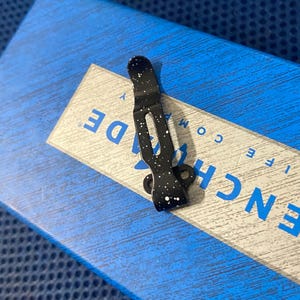 Benchmade Knives White Spotted Short Deep Carry Pocket Clip Many Benchmade Models Listed Benchmade Pocket Clip • 1x Pocket Clip Per Order