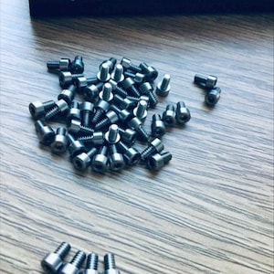 Fits Spyderco Yojimbo 2 SOCKET TITANIUM TORX Replacement Scale Screws / 6x Scale Screws Custom Spyderco Knives Spyderco Knife Screws