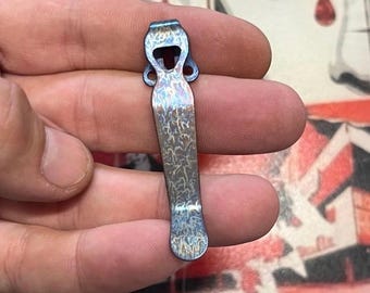 Compatible con Emerson Persian Bulldog Roadhouse CQC Kwaiken A-100 Sark Deep Carry Clip de bolsillo TITANIUM RAINBOW 1x Clip de bolsillo Compatible con cuchillos Emerson
