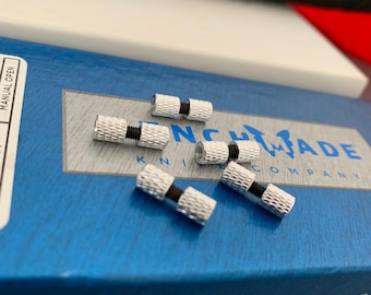 Perno de repuesto para cuchillos Benchmade. Perno de doble agarre súper fuerte. Acción rápida personalizada. Modelos Benchmade listados (1x perno de repuesto).