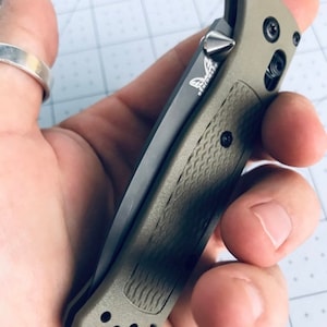 Fits Benchmade Bugout 535 Mini Bugout 533 Bedlam 860 + Many More Models Listed CUSTOM Spike Thumb Stud - 1x Thumb Stud Per Order Benchmade