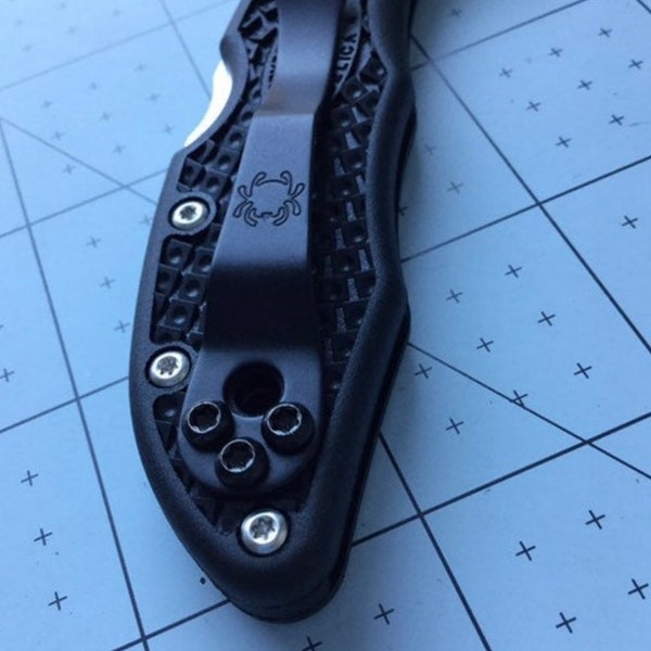 Fits Spyderco Delica 4 FRN Models • Black TORX 8 Pocket Clip Screws / 3x Screws Per Order • More Compatible Models Listed PM2 PM3 Yojimbo 2