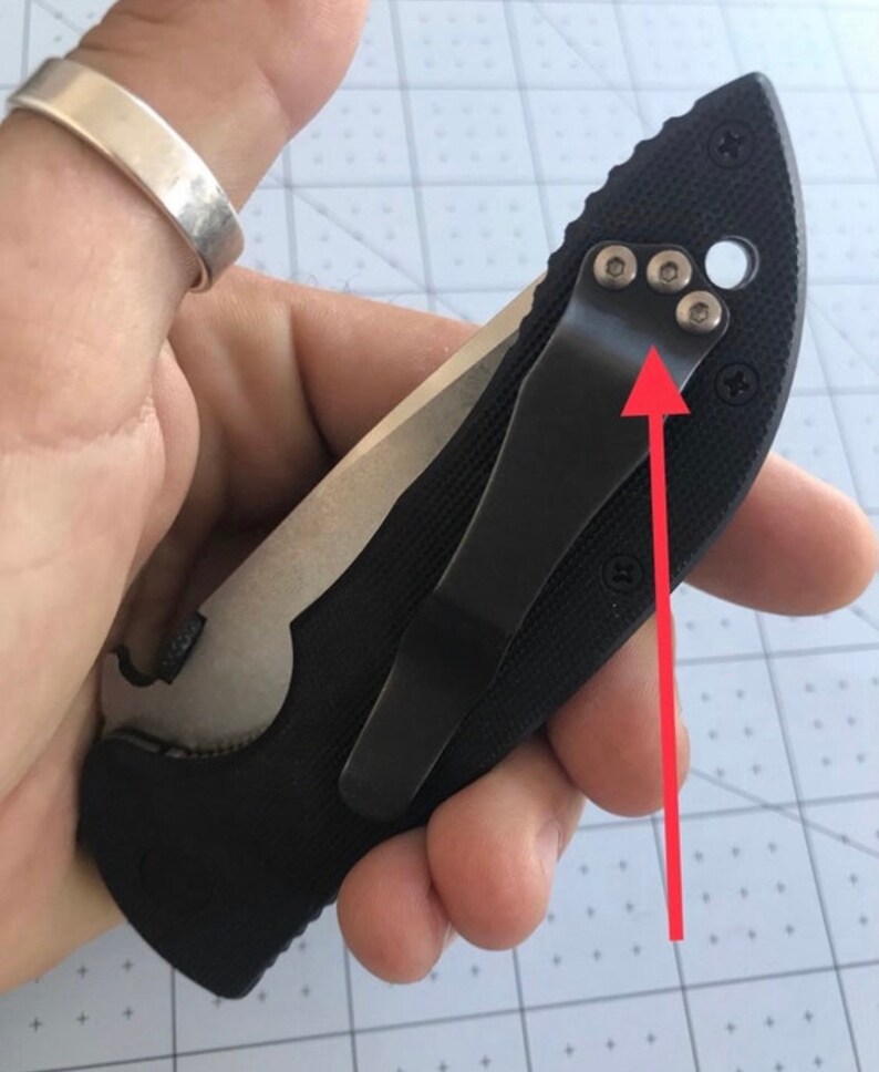 Emerson Super Commander + CQC TITANIUM TORX-skruvar • 3x reservskruvar med fickklämma Anpassade skruvar för Emerson-knivar Passar Emerson-modeller bild 2