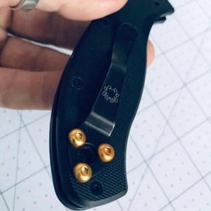Spyderco Tenacious + Ambitious + Resilience + Persistence • GOLD Pocket Clip Screws • 3x Pocket Screws Spyderco Custom Pocket Clip Screws