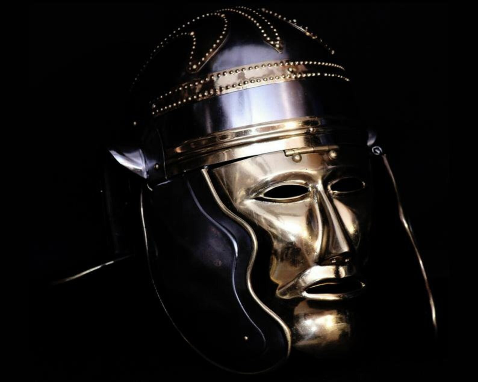 Ancient Roman Helmet With Face Mask Roman Gallic Centurion Etsy