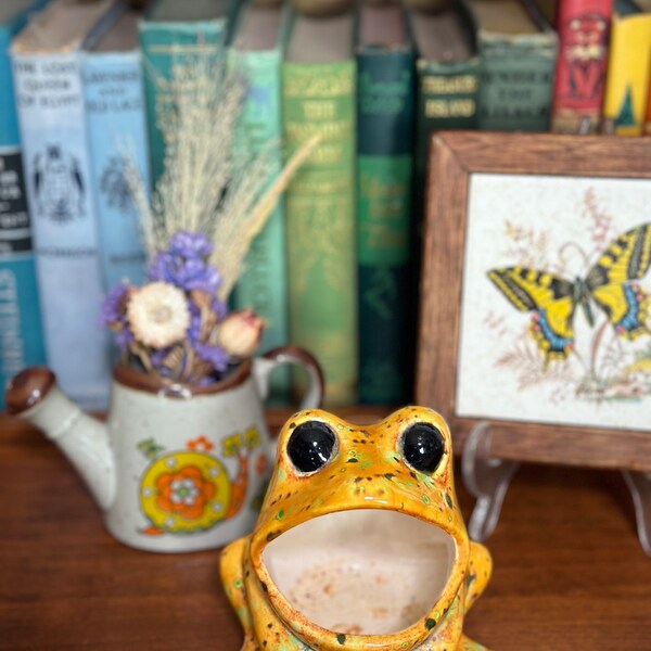 Handmade Ceramic Frog | Sponge Caddy | Scrubby Holder | 1970s Vintage Kitchen Decor