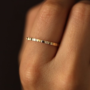 14K Solid Gold Grooved Ring, Irregular Groove Ring, 14K Gold Layering Ring, Minimalist Ring, Solid Gold Ring, Stacking Ring, 14K Gold Band