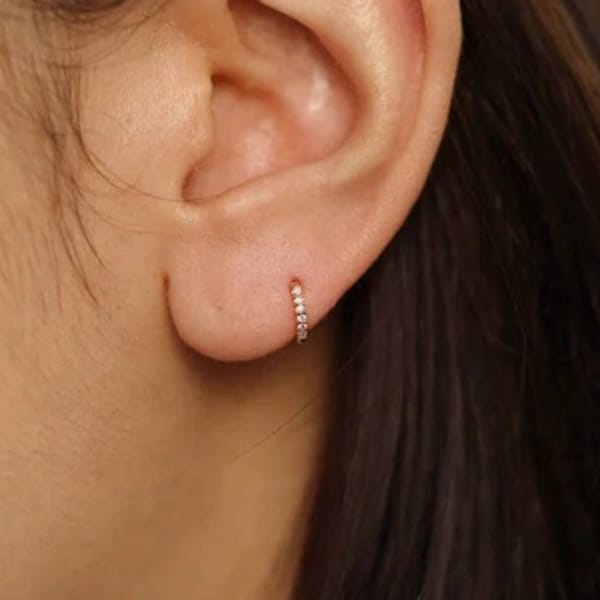 Lab Grown Diamond Huggie Hoop, Lab Grown Diamond Cartilage Hoop, Lab Grown Diamond Helix Hoop, 8mm Lab Grown Diamond Huggie Single Earring