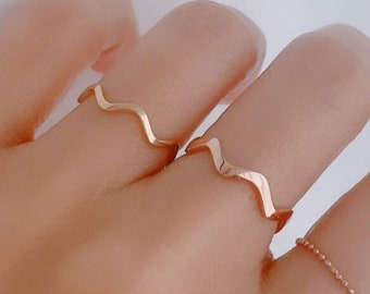 Flat Wavy Ring, Zig Zag Ring, Ripple Ring, Minimalist Wave Ring, 14K Gold Thin Wavy Ring, Stacking Ring, Layering Ring, Stackable Ring