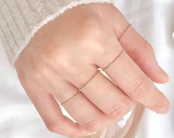 Kettingring, zachte ring, minimalistische ring, sierlijke ring, balkettingring, 14K massief gouden ring, dunne gouden ring, stapelbare ring, gelaagde ring