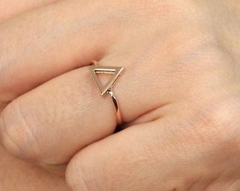 14k Gold Triangle Ring, Triangle Ring, Triangle Solid Gold Ring, 14K Solid Gold Triangle Ring, Unique Ring, Minimalist Ring, Geometric Ring