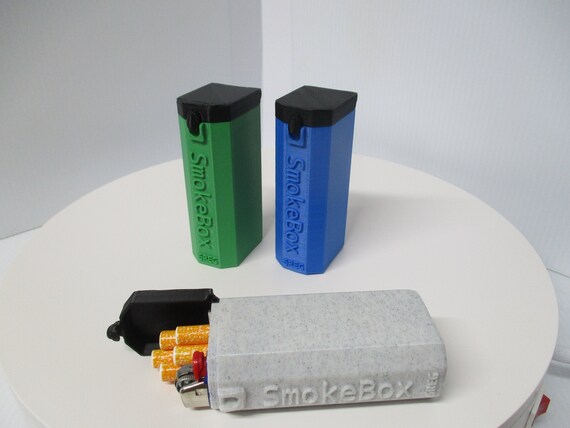 洋書 Compacts and Smoking Accessories Smokebox, Personalized Cigarette Case, Cigarette and Lighter