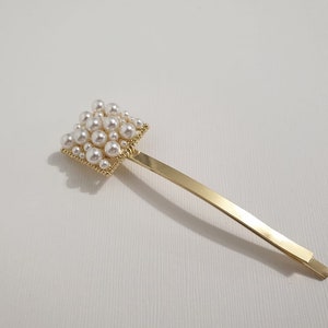Camila Pearl Bobby Pin | Hair Accessories | Hair Clips | Wedding Accessories | Bridesmaids Barrettes | Wedding Hair Clips | Modern Clips