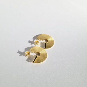 Leva 18k Gold Vermeil Earrings | Bold Earrings | Bold Jewelry | Accessories | Gold Jewelry | Gold Earrings | Modern Jewelry | 18k Gold Jewel