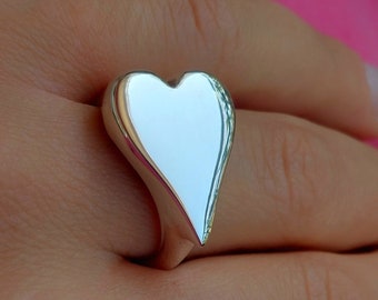 Sideways Heart Ring, Silver Heart Ring, Heart Ring, Love Ring, Gift for Girlfriend, Statement Ring, Heart Jewelry, Minimalist Ring