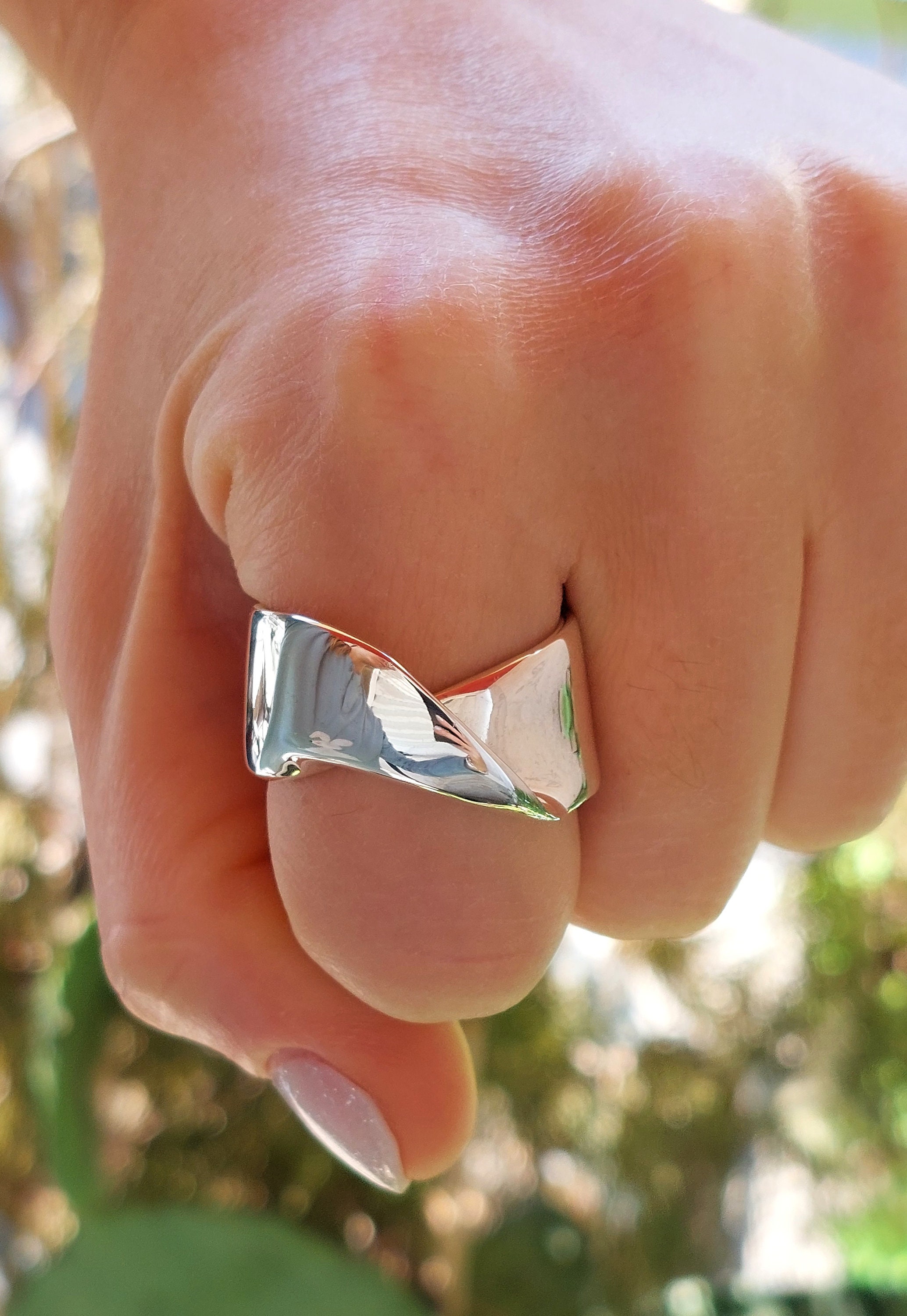 Mobius Ring, Silver Twist Ring, Chunky Silver Ring