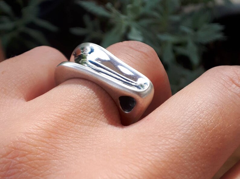 Geometric triangle ring Unique womens rings Elegant ring,Boho Statement ring Geometric womens ring Minimalist ring Big minimal ring