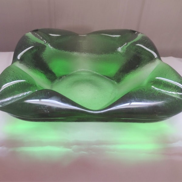 Vintage Emerald Green Matte Art Glass Ashtray