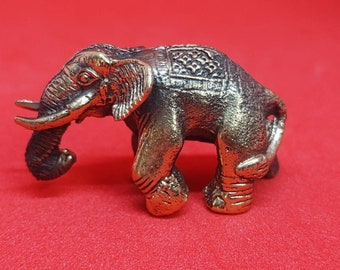Beautiful Set of 4 different brass elephant statues / figurines