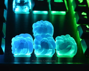 Tecla Geo de Hollow Knight 1 // Teclas artesanales esculpidas en resina azul translúcida (compatibles con Cherry MX)