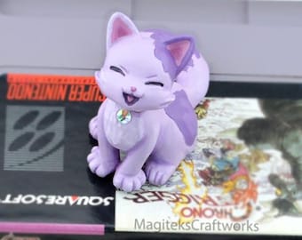 Figura de gato Alfador en miniatura: escultura de resina inspirada en Chrono Trigger.