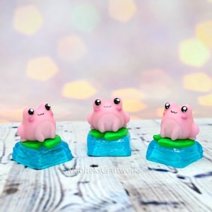 Happy Spring Pink Frog Artisan Keycap: 1 Collectible Kawaii Resin Figure with Lily  Pad